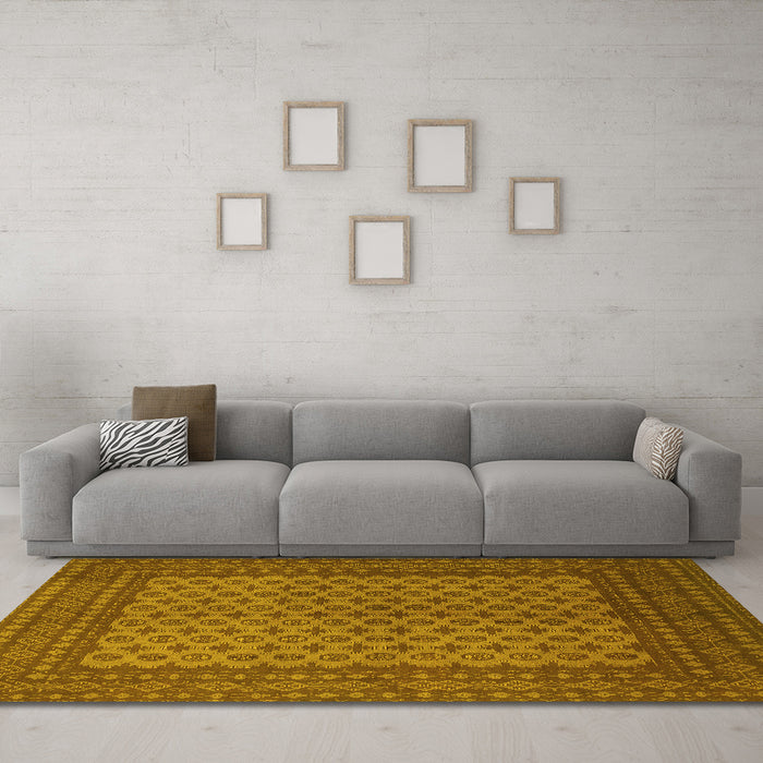 Machine Washable Persian Yellow Traditional Rug in a Living Room, wshtr1259yw