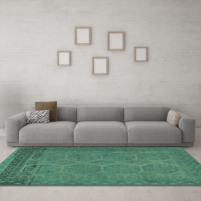Machine Washable Persian Turquoise Traditional Area Rugs in a Living Room,, wshtr1260turq