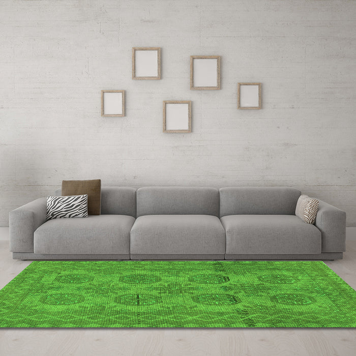 Machine Washable Persian Green Traditional Area Rugs in a Living Room,, wshtr1262grn