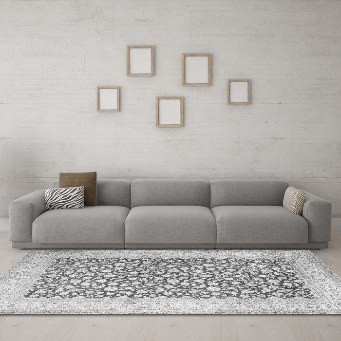 Machine Washable Persian Gray Traditional Rug in a Living Room,, wshtr1263gry