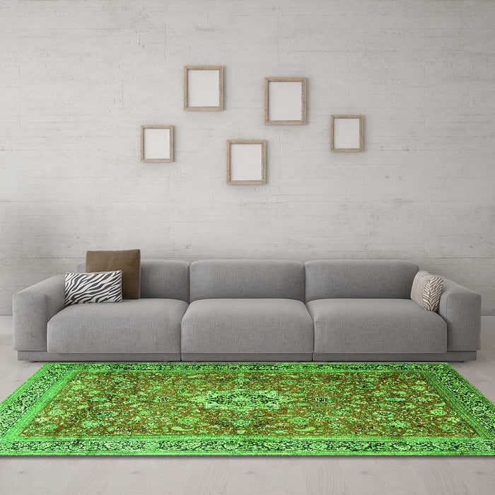 Machine Washable Medallion Green Traditional Area Rugs in a Living Room,, wshtr1265grn