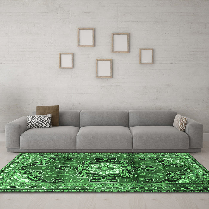 Machine Washable Medallion Emerald Green Traditional Area Rugs in a Living Room,, wshtr1268emgrn