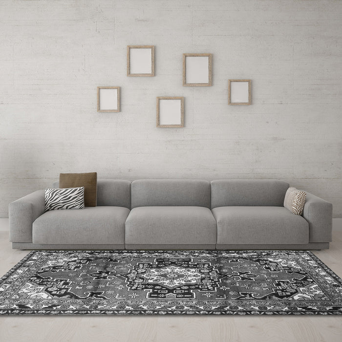 Machine Washable Medallion Gray Traditional Rug in a Living Room,, wshtr1268gry