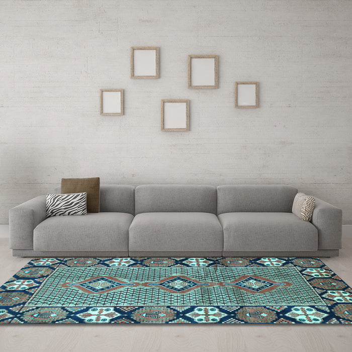 Machine Washable Persian Light Blue Traditional Rug in a Living Room, wshtr1269lblu
