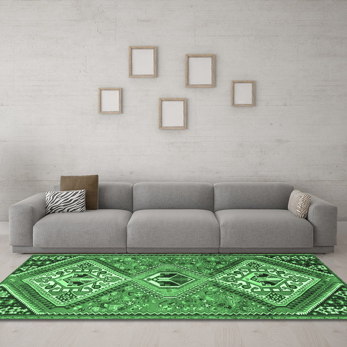 Machine Washable Persian Emerald Green Traditional Area Rugs in a Living Room,, wshtr1271emgrn