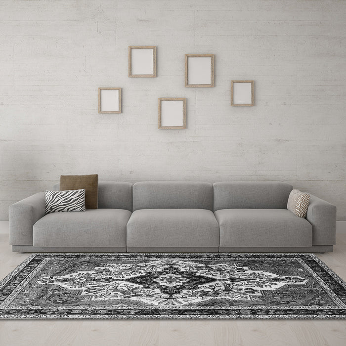 Machine Washable Persian Gray Traditional Rug in a Living Room,, wshtr1274gry