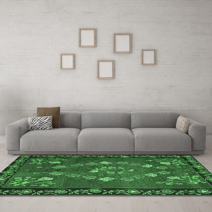 Machine Washable Persian Emerald Green Traditional Area Rugs in a Living Room,, wshtr127emgrn