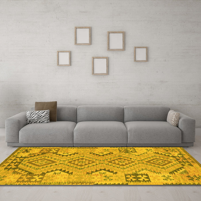 Machine Washable Persian Yellow Traditional Rug in a Living Room, wshtr1281yw