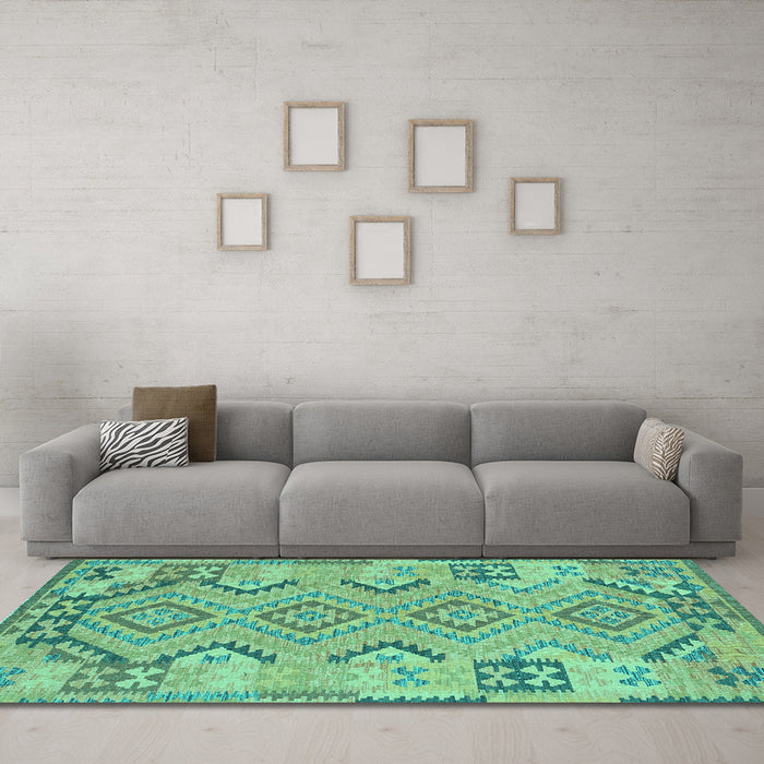Machine Washable Persian Turquoise Traditional Area Rugs in a Living Room,, wshtr1281turq