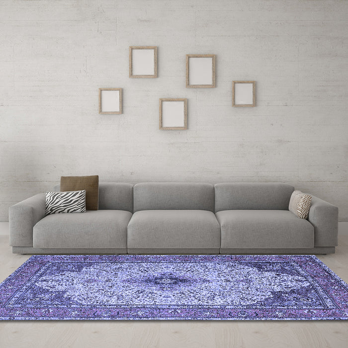 Machine Washable Persian Blue Traditional Rug in a Living Room, wshtr1287blu