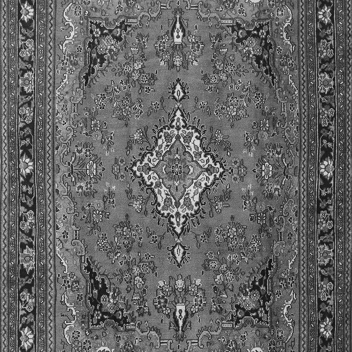 Serging Thickness of Machine Washable Persian Gray Traditional Rug, wshtr1288gry