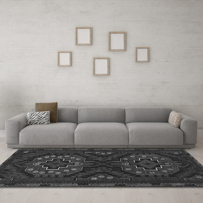 Machine Washable Persian Gray Traditional Rug in a Living Room,, wshtr1294gry