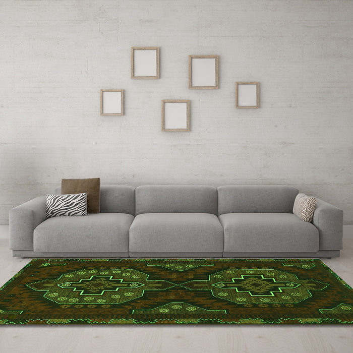 Machine Washable Persian Green Traditional Area Rugs in a Living Room,, wshtr1294grn