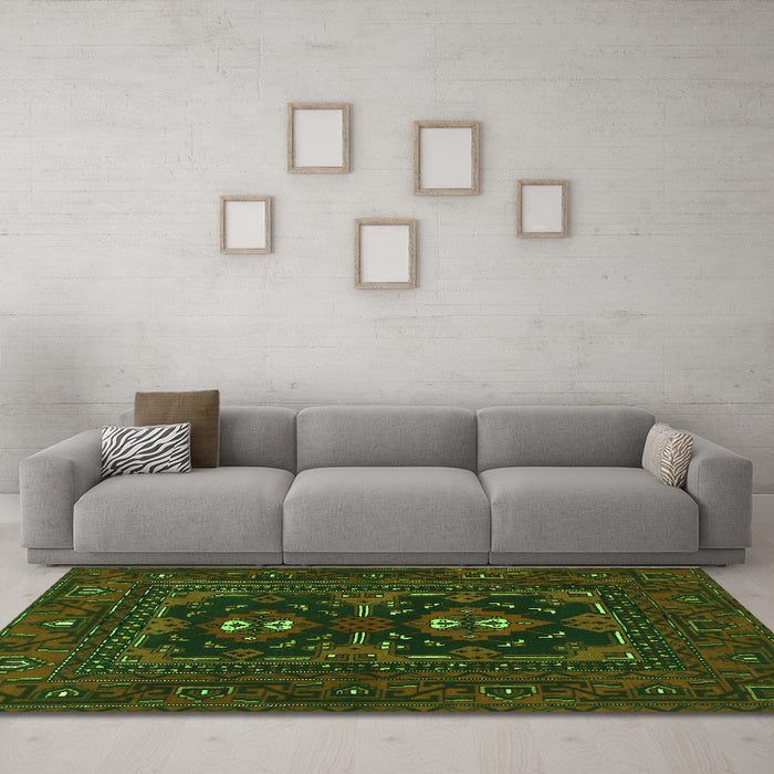 Machine Washable Persian Green Traditional Area Rugs in a Living Room,, wshtr1295grn
