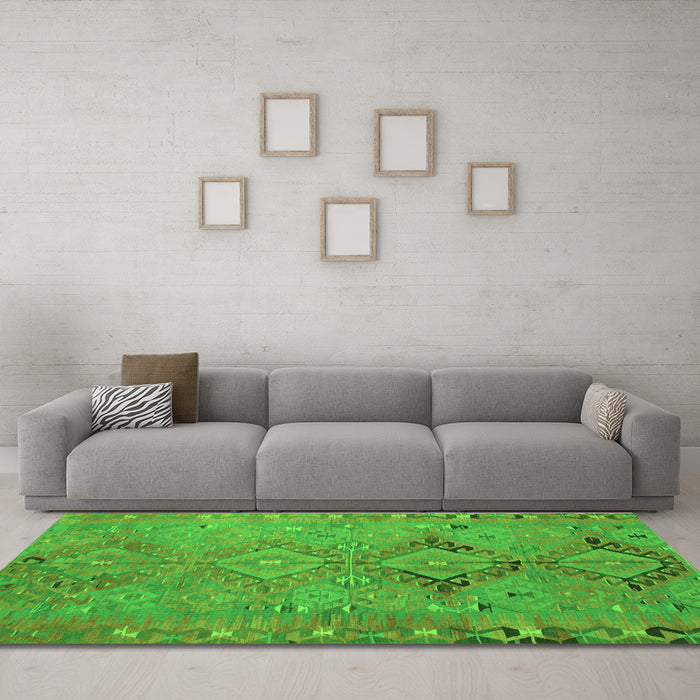 Machine Washable Persian Green Traditional Area Rugs in a Living Room,, wshtr1297grn