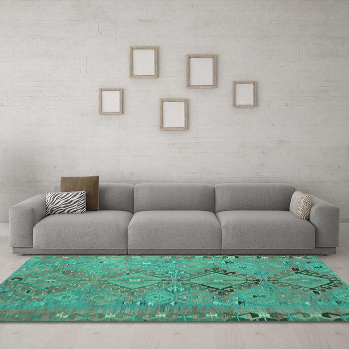 Machine Washable Persian Turquoise Traditional Area Rugs in a Living Room,, wshtr1297turq