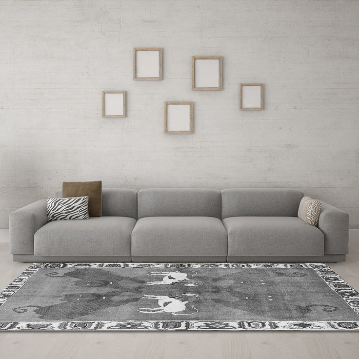 Machine Washable Persian Gray Traditional Rug in a Living Room,, wshtr1298gry