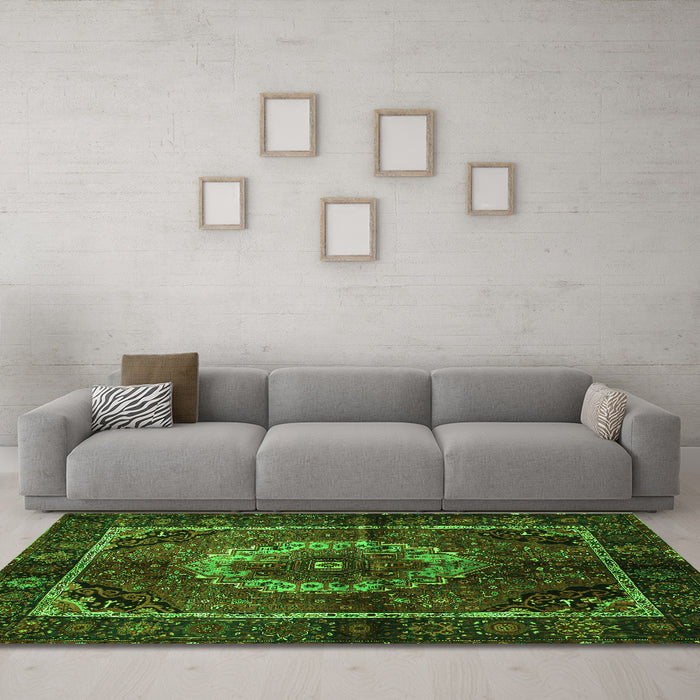 Machine Washable Medallion Green Traditional Area Rugs in a Living Room,, wshtr129grn