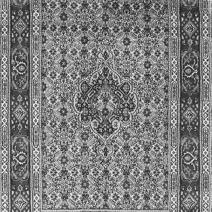 Serging Thickness of Machine Washable Persian Gray Traditional Rug, wshtr1303gry