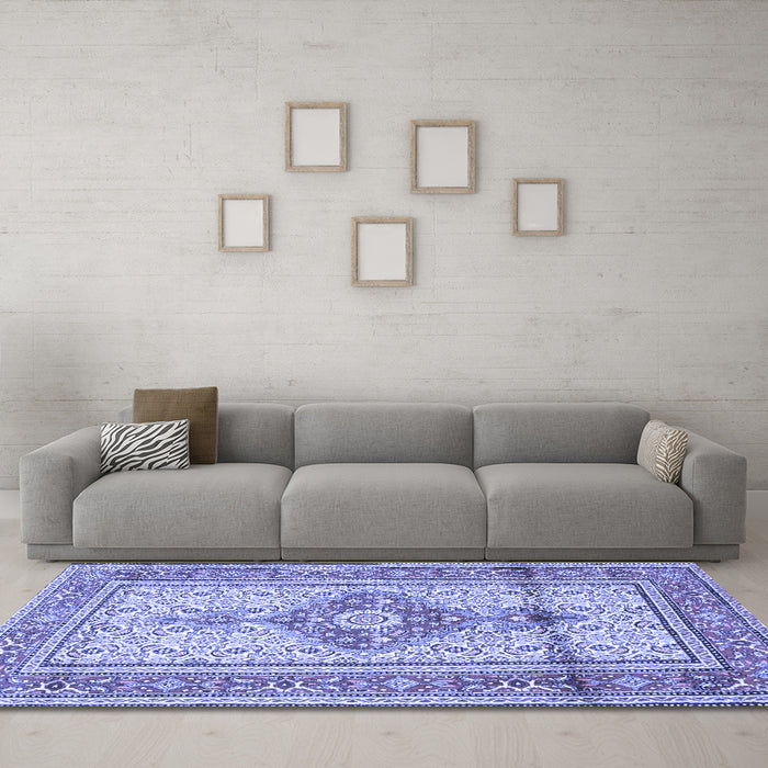 Machine Washable Medallion Blue Traditional Rug in a Living Room, wshtr1304blu