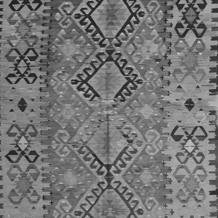 Serging Thickness of Machine Washable Southwestern Gray Country Rug, wshtr1306gry