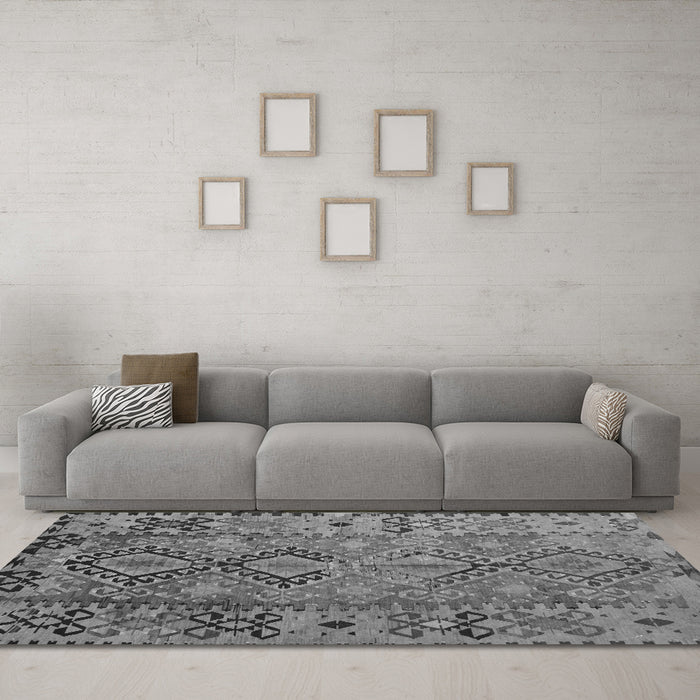 Machine Washable Southwestern Gray Country Rug in a Living Room,, wshtr1306gry