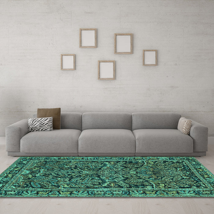 Machine Washable Persian Turquoise Traditional Area Rugs in a Living Room,, wshtr130turq