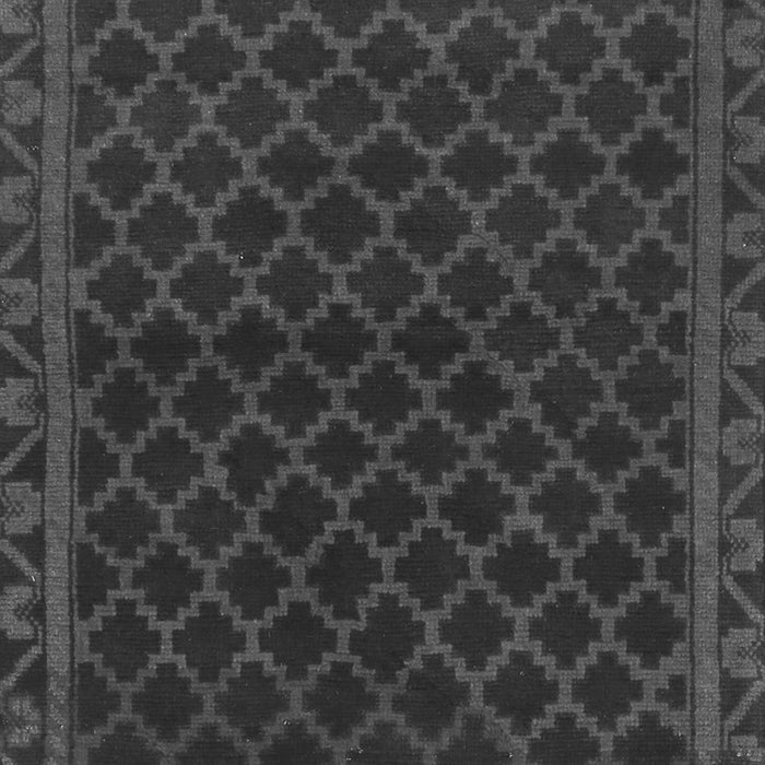 Serging Thickness of Machine Washable Persian Gray Traditional Rug, wshtr1313gry