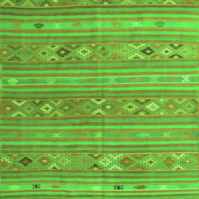Serging Thickness of Machine Washable Southwestern Green Country Area Rugs, wshtr1317grn