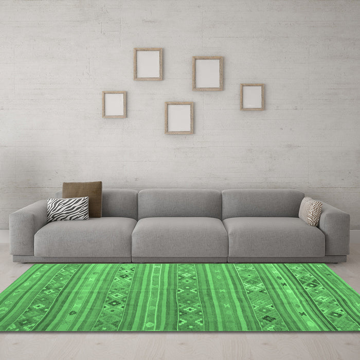 Machine Washable Southwestern Emerald Green Country Area Rugs in a Living Room,, wshtr1317emgrn