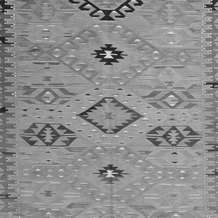 Serging Thickness of Machine Washable Persian Gray Traditional Rug, wshtr1318gry