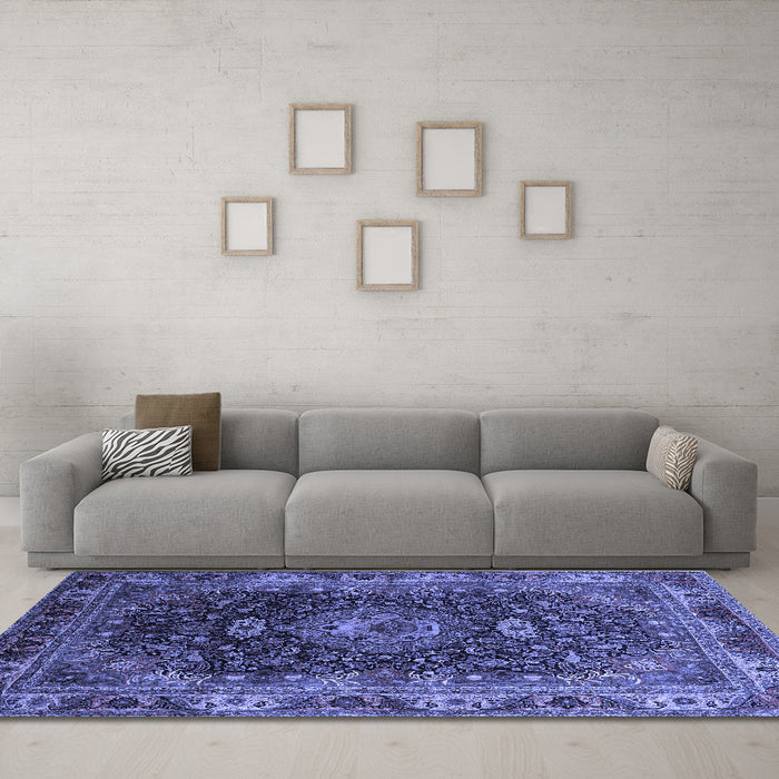 Machine Washable Medallion Blue Traditional Rug in a Living Room, wshtr131blu