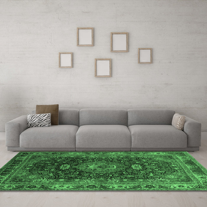 Machine Washable Medallion Emerald Green Traditional Area Rugs in a Living Room,, wshtr131emgrn