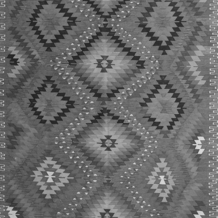 Serging Thickness of Machine Washable Southwestern Gray Country Rug, wshtr1322gry