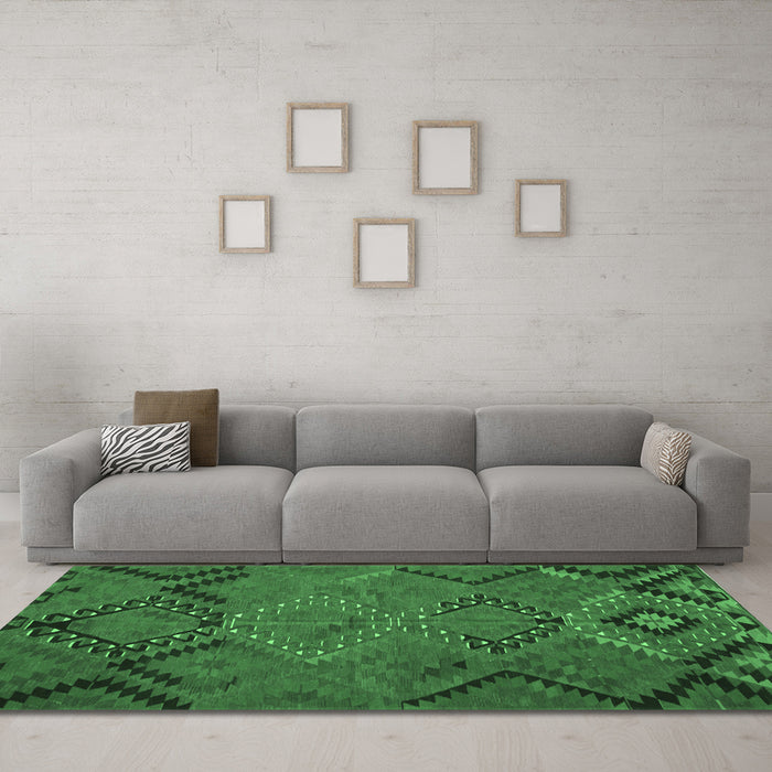 Machine Washable Southwestern Emerald Green Country Area Rugs in a Living Room,, wshtr1325emgrn