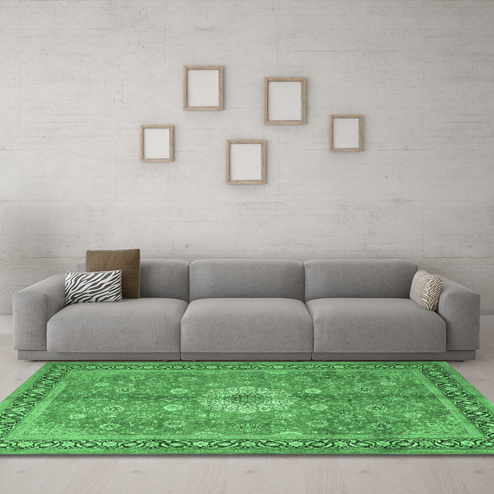 Machine Washable Persian Emerald Green Traditional Area Rugs in a Living Room,, wshtr1326emgrn