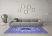 Machine Washable Medallion Blue Traditional Rug in a Living Room, wshtr132blu