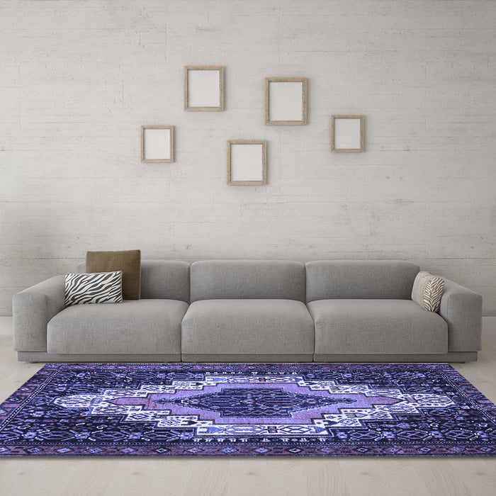 Machine Washable Persian Blue Traditional Rug in a Living Room, wshtr1331blu