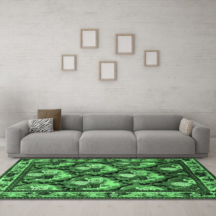 Machine Washable Animal Emerald Green Traditional Area Rugs in a Living Room,, wshtr1337emgrn
