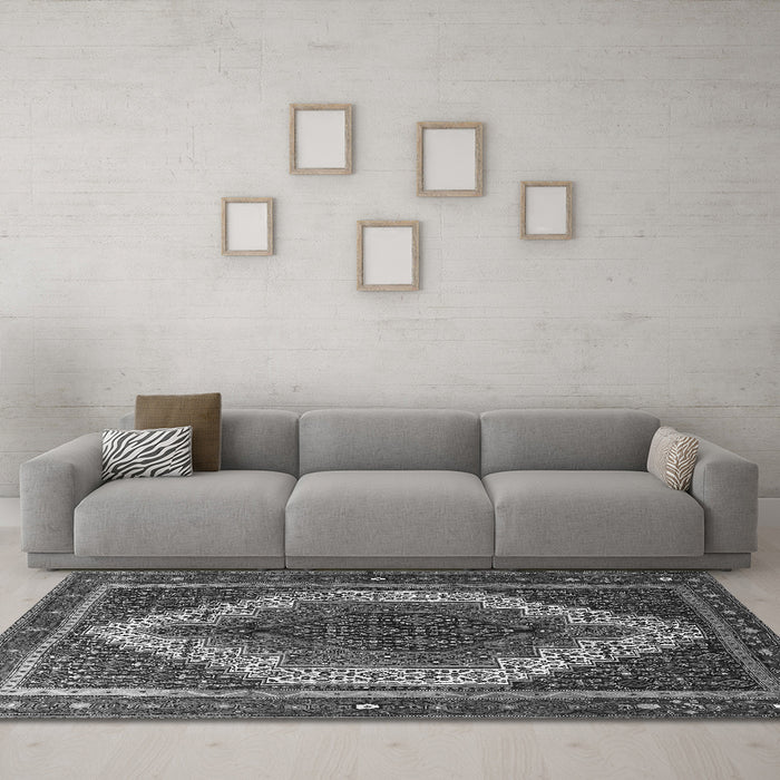 Machine Washable Persian Gray Traditional Rug in a Living Room,, wshtr1340gry