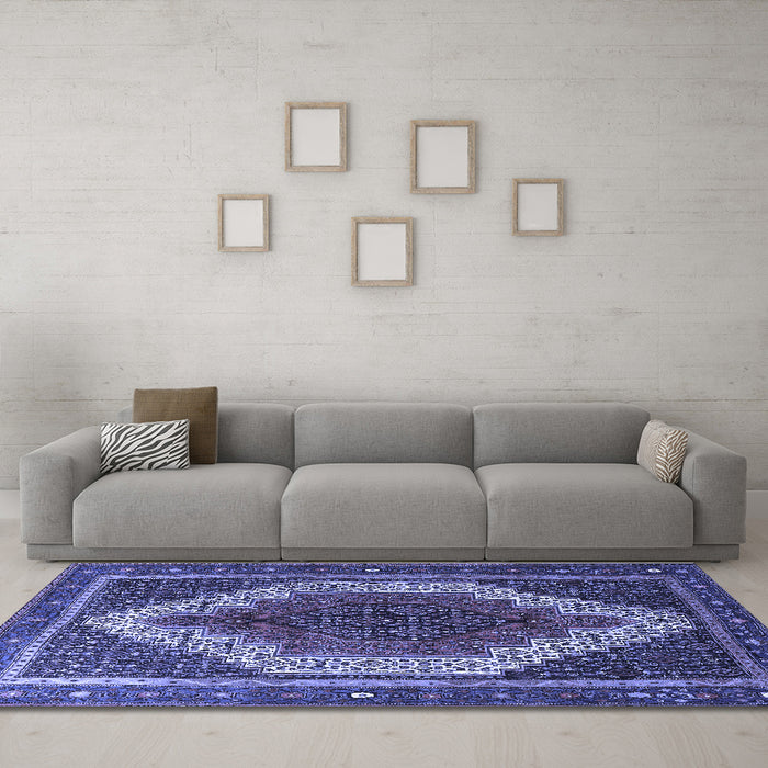 Machine Washable Persian Blue Traditional Rug in a Living Room, wshtr1340blu
