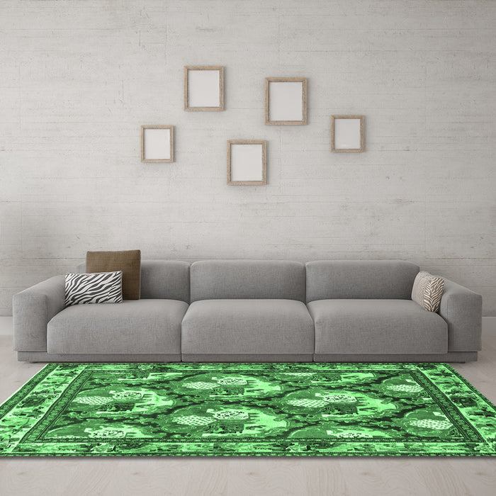 Machine Washable Persian Emerald Green Traditional Area Rugs in a Living Room,, wshtr1341emgrn