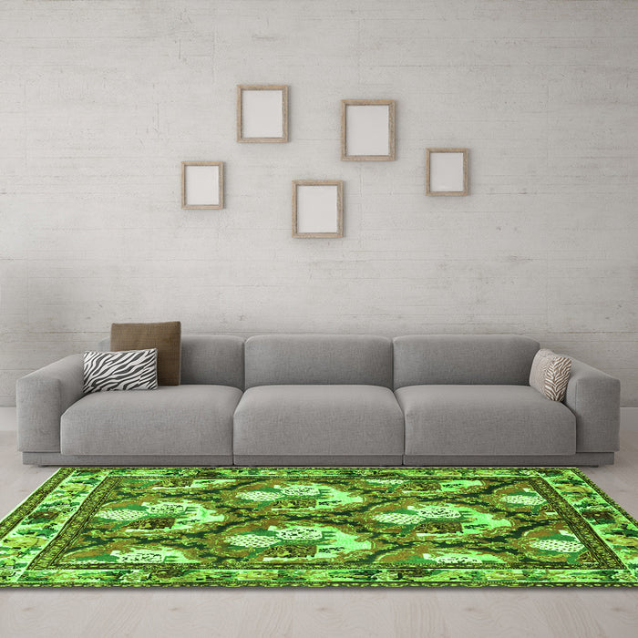 Machine Washable Persian Green Traditional Area Rugs in a Living Room,, wshtr1341grn