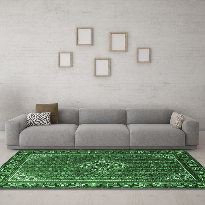Machine Washable Persian Emerald Green Traditional Area Rugs in a Living Room,, wshtr1342emgrn