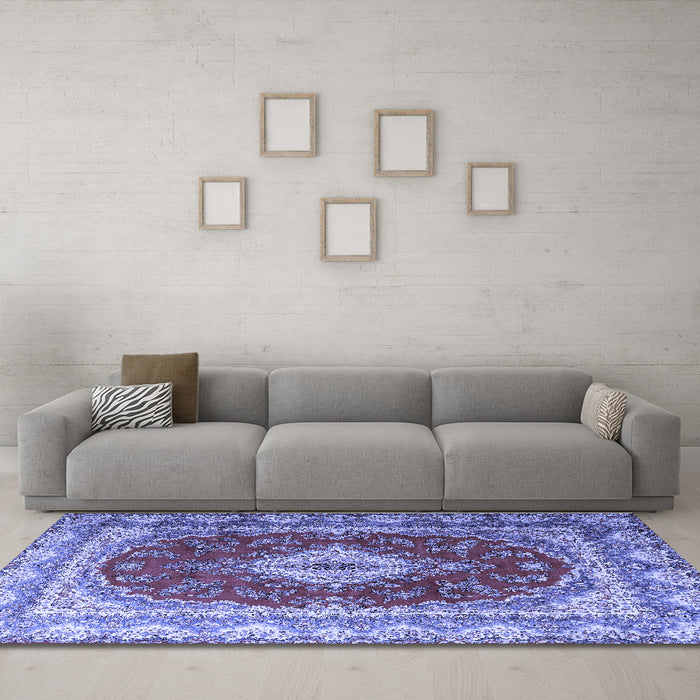 Machine Washable Persian Blue Traditional Rug in a Living Room, wshtr1343blu