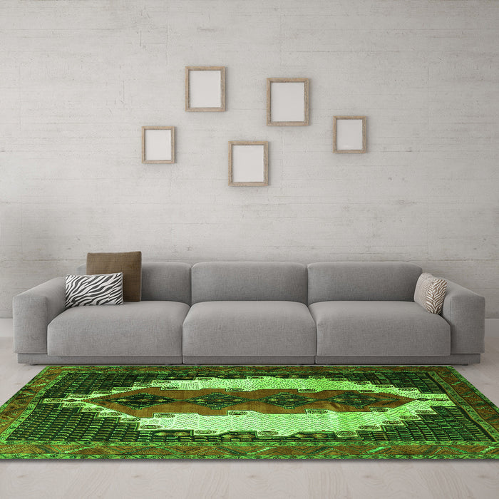 Machine Washable Persian Green Traditional Area Rugs in a Living Room,, wshtr1347grn