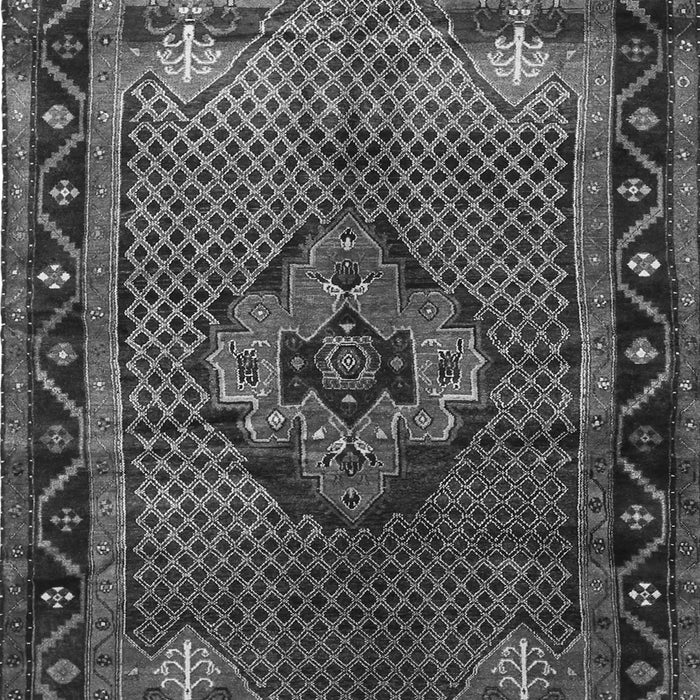 Serging Thickness of Machine Washable Persian Gray Traditional Rug, wshtr1348gry