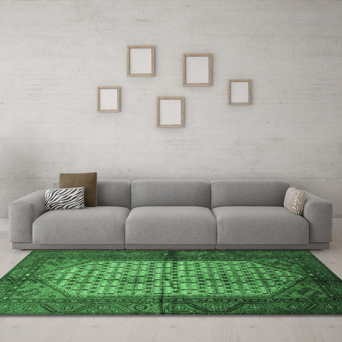 Machine Washable Persian Emerald Green Traditional Area Rugs in a Living Room,, wshtr134emgrn