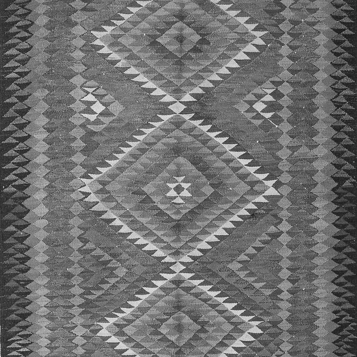 Serging Thickness of Machine Washable Persian Gray Traditional Rug, wshtr1350gry