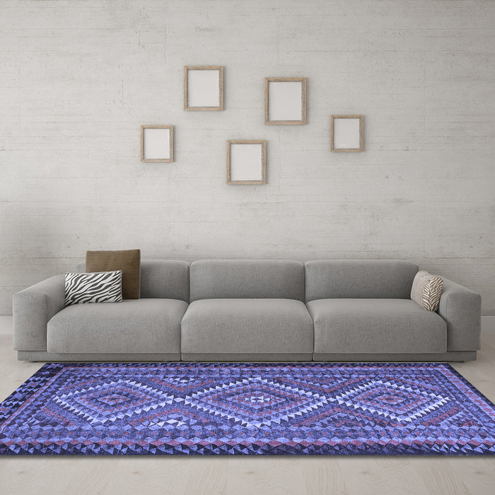 Machine Washable Persian Blue Traditional Rug in a Living Room, wshtr1350blu